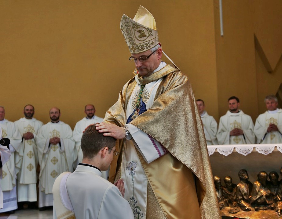 Święcenia diakonatu i prezbiteratu pijarów