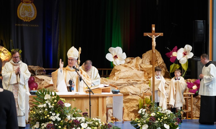 Poświęcenie sztandaru w Rzeszowie