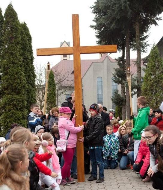 Droga Krzyżowa ulicami parafii w Rzeszowie