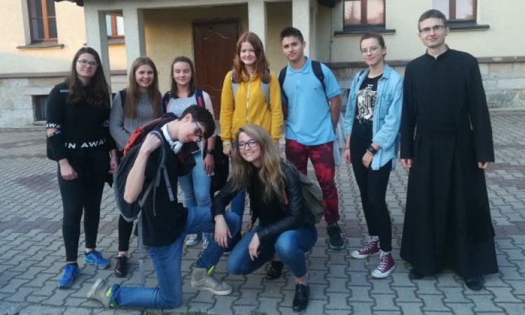 Uczniowie z Bolesławca z wizytą w Domu Dziecka