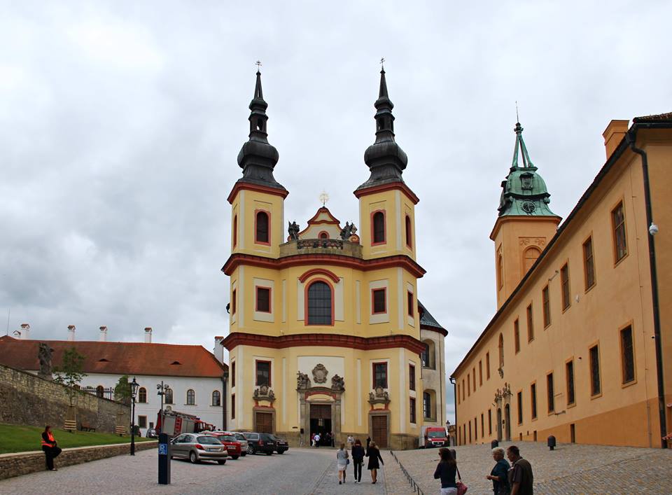 Poświęcenie i ponowne otwarcie pijarskiego kościoła Św. Krzyża w Litomyšlu (Czechy)