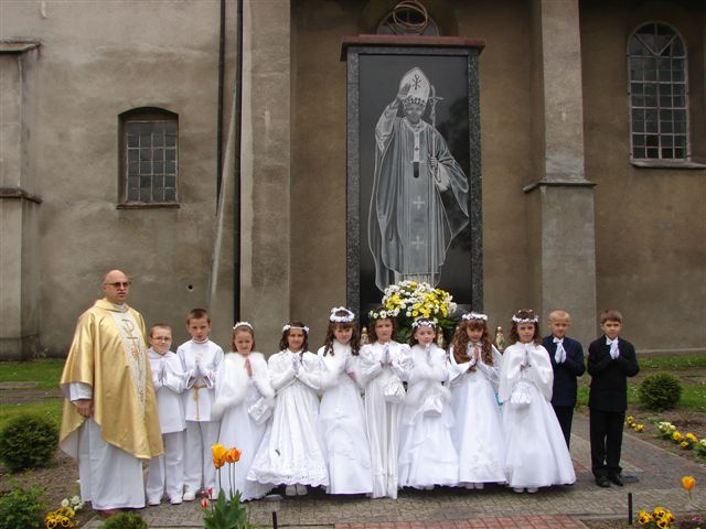 Pierwsza Komunia Święta w Hebdowie 