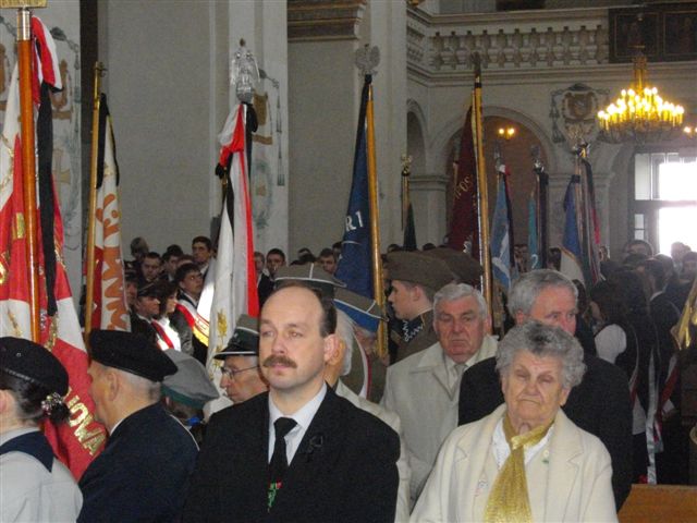 W hołdzie poległym 