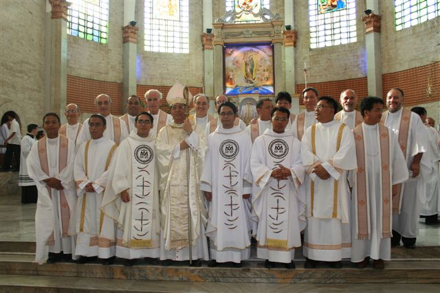 Święcenia kapłańskie i diakonatu na Filipinach