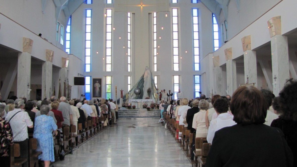 Uroczystości odpustowe w Sanktuarium Matki Bożej Nauczycielki Młodzieży na warszawskich Siekierkach 