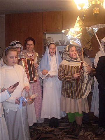 Kolędnicy Misyjni oraz występ zespołu "Koderki" w Łowiczu