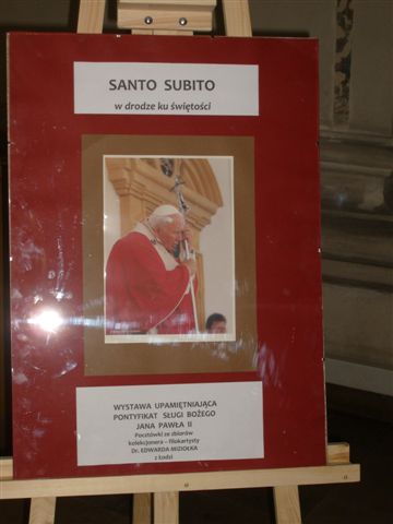 Wystawa "Santo subito" w drodze ku świętości 