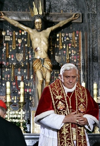 O wpatrywaniu się w krzyż