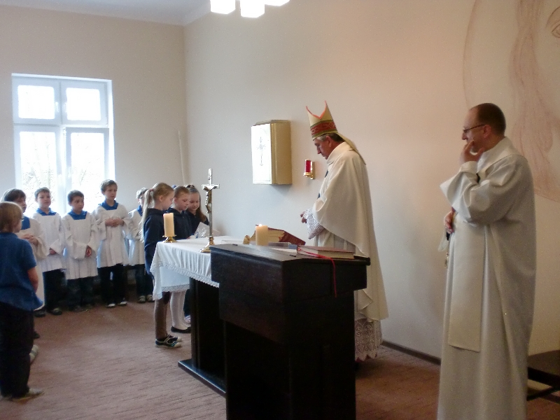 Poświęcenie odnowionej kaplicy w Szkołach w Elblągu