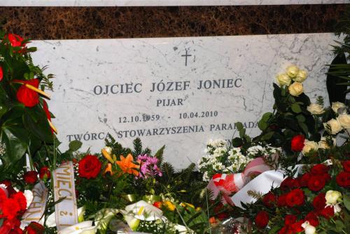 W miesiąc po smoleńskiej tragedii - msza św. w intencji o. Józefa